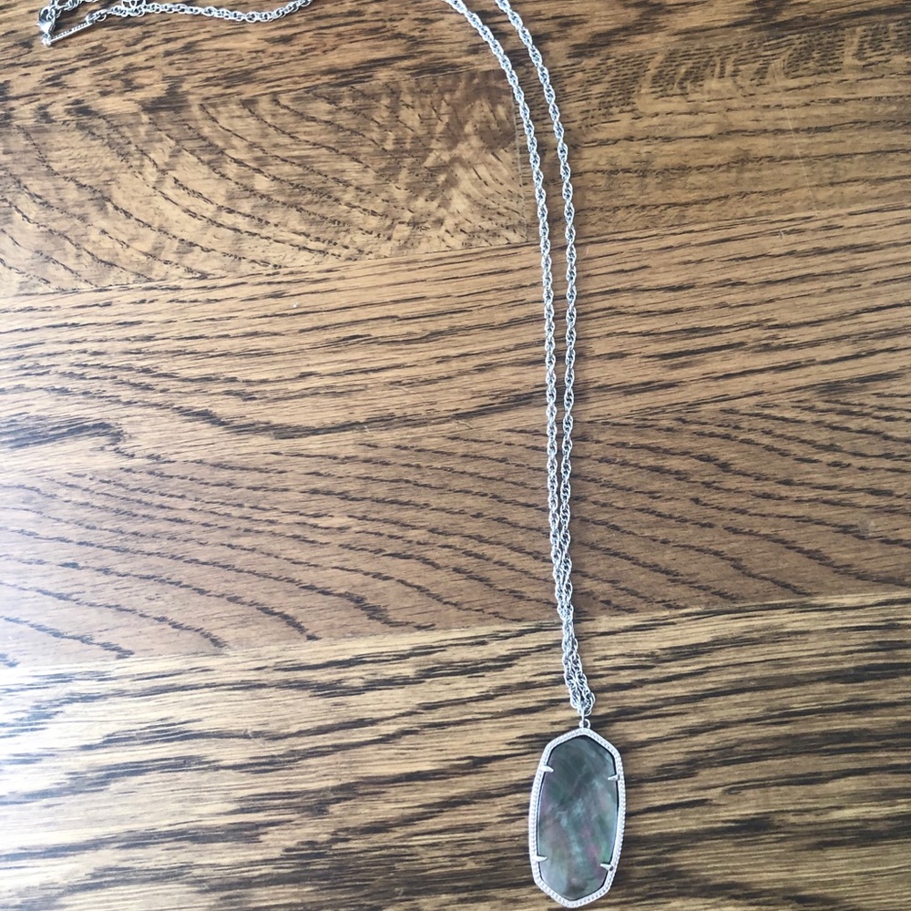 Kendra Scott Necklace